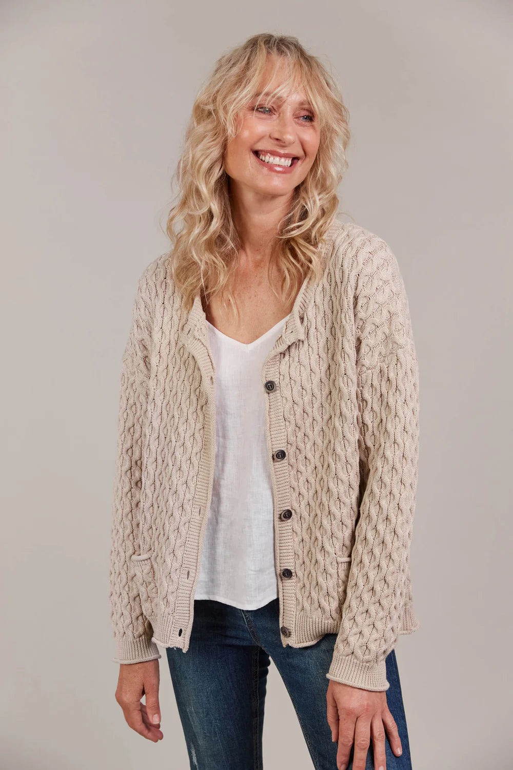 Naviva Cardigan Oat