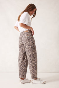 Tapered Barrel Jean Leopard