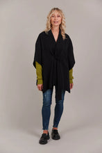 Load image into Gallery viewer, Palmer Knit Cape Black
