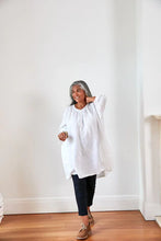 Load image into Gallery viewer, Montaigne Oversized Linen Smock Top
